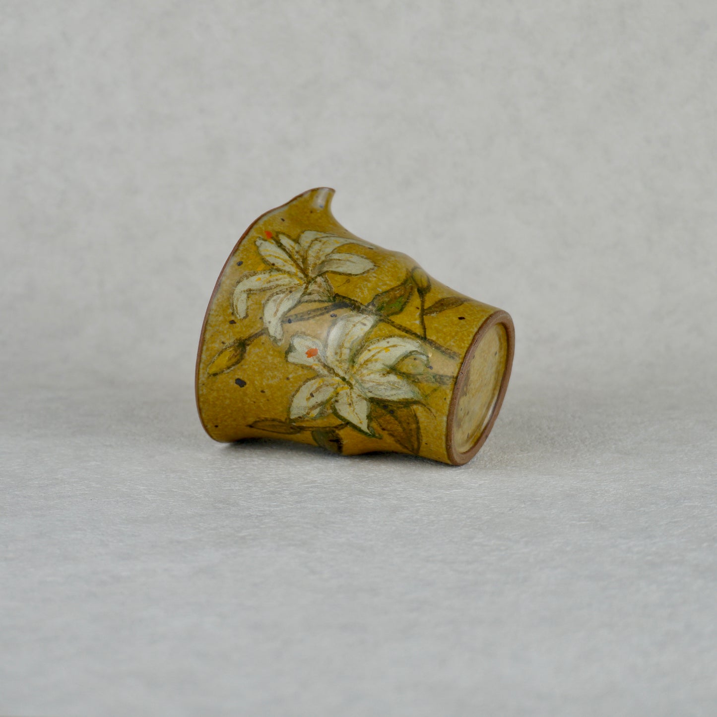 White Lily Pouring Mug