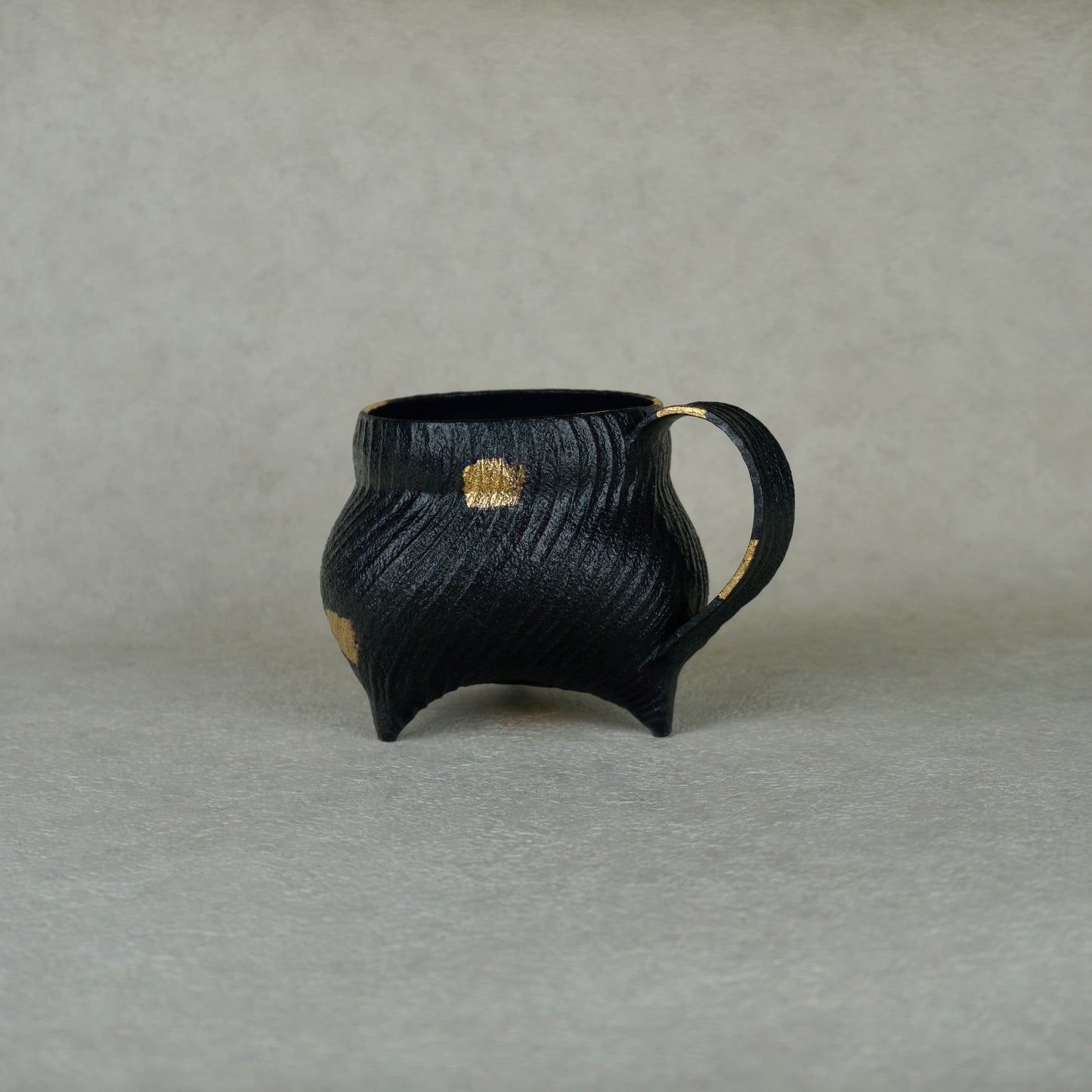 Black Glaze Tripod Cup