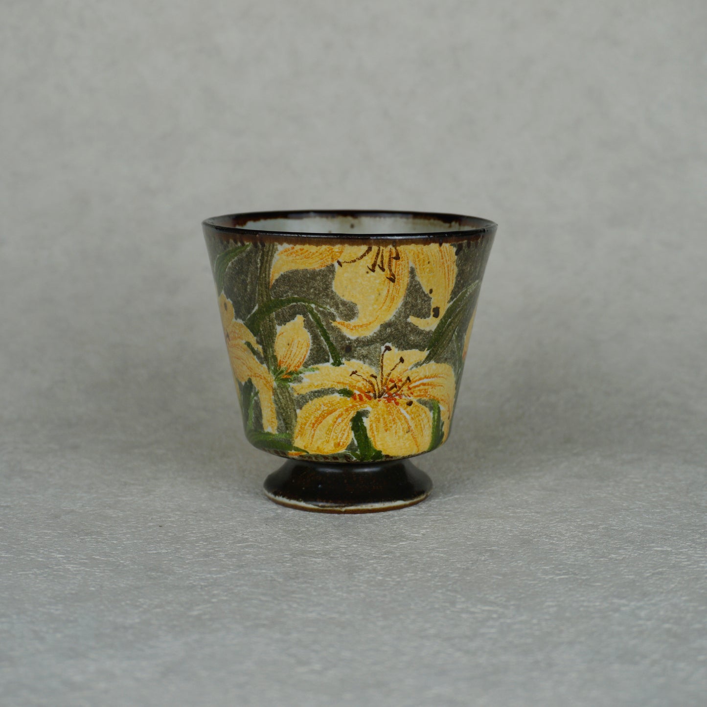 Yellow Lily Short Goblet Mug