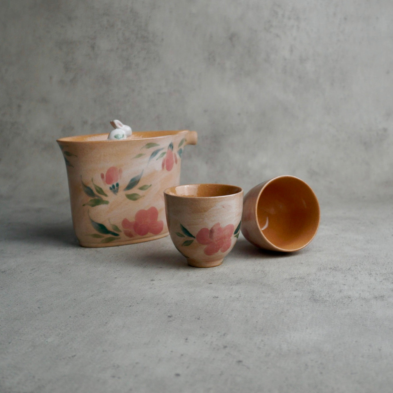 Rabbit Lid Pink Tea Set