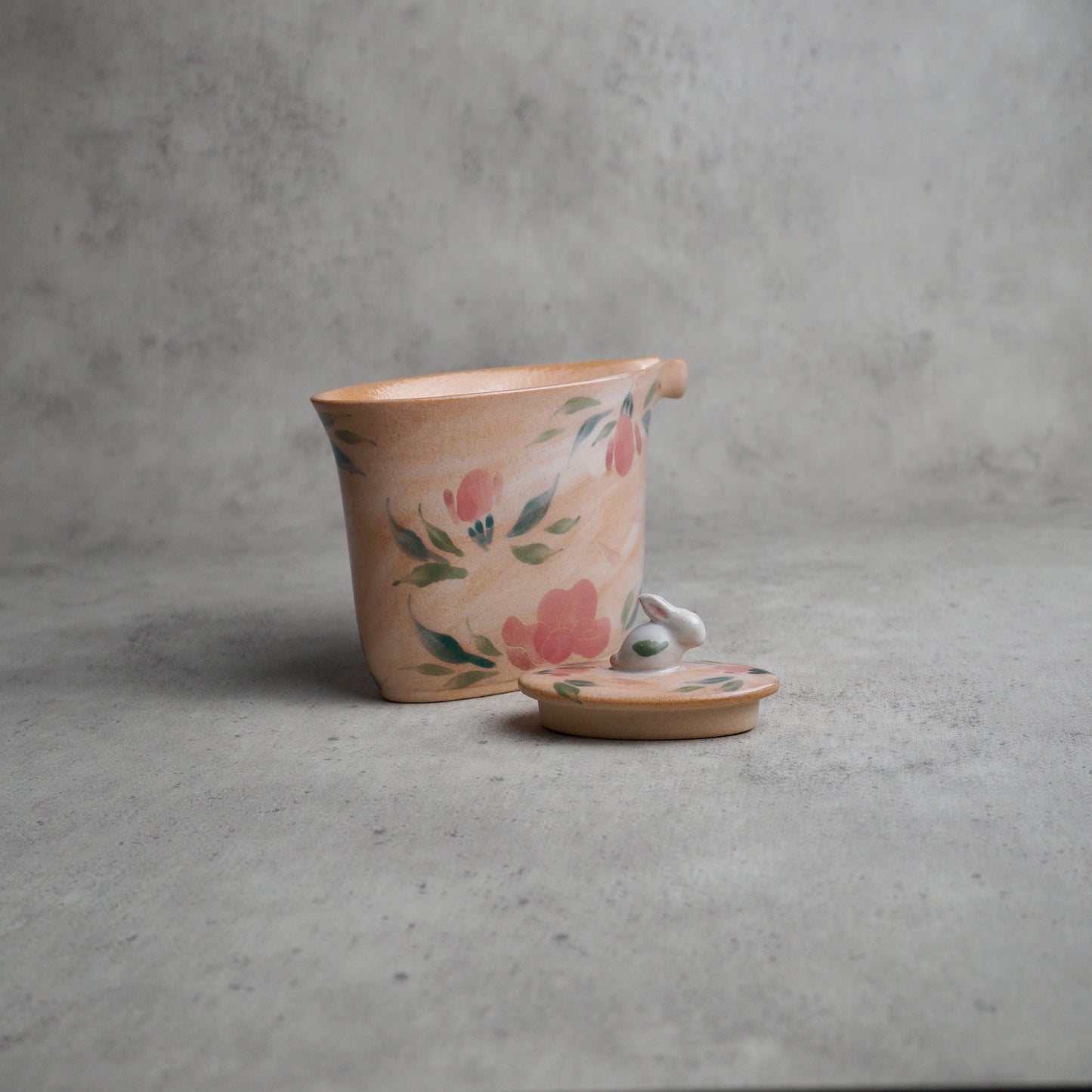 Rabbit Lid Pink Tea Set