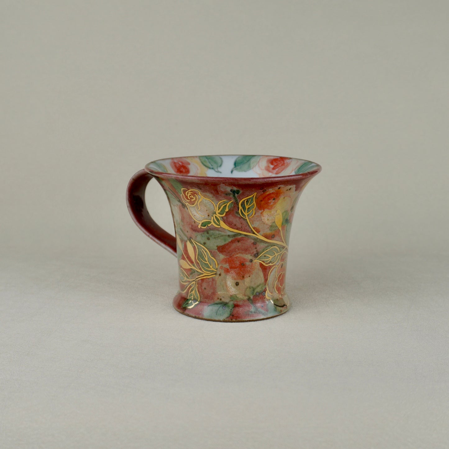 Burgundy Mug Rim Design