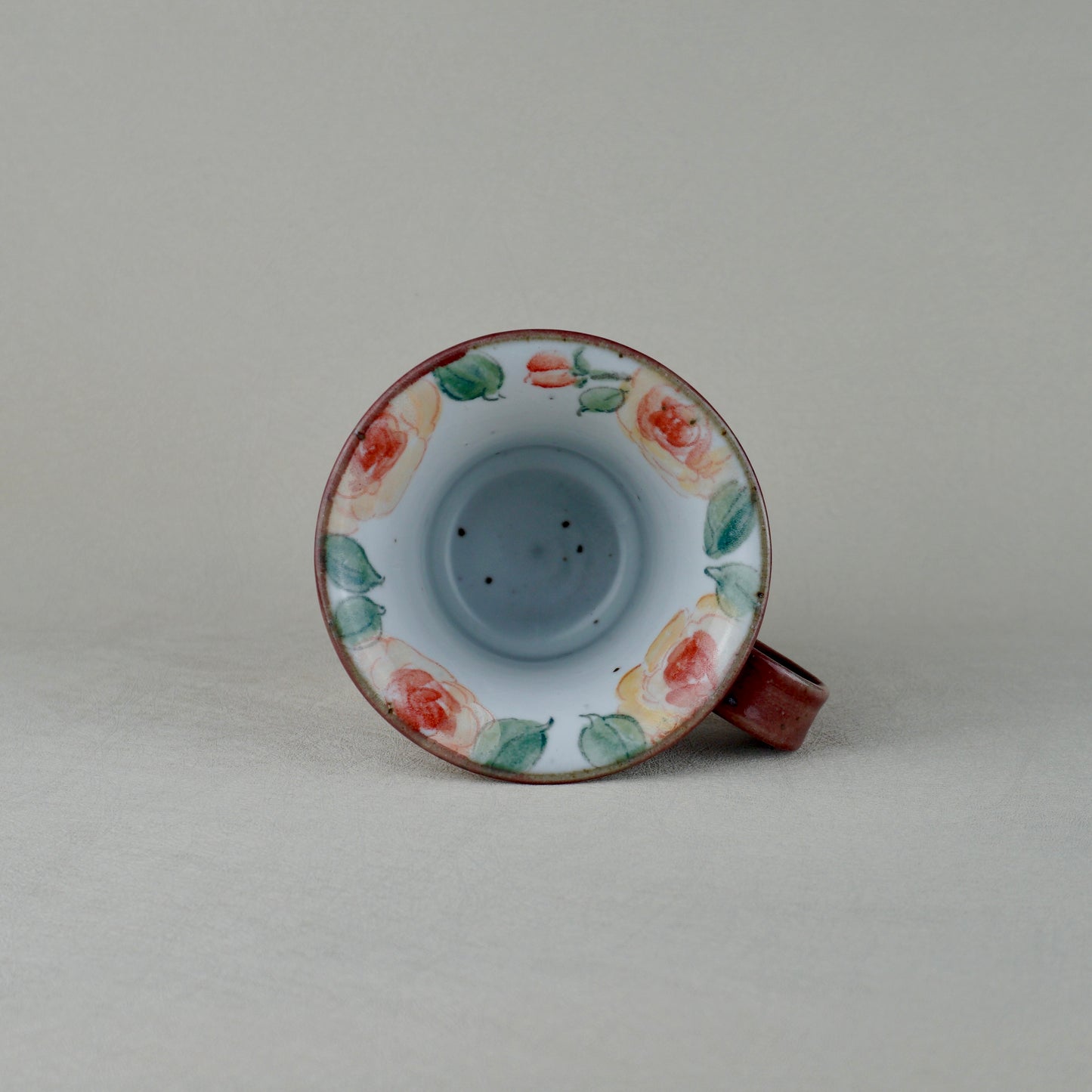 Burgundy Mug Rim Design