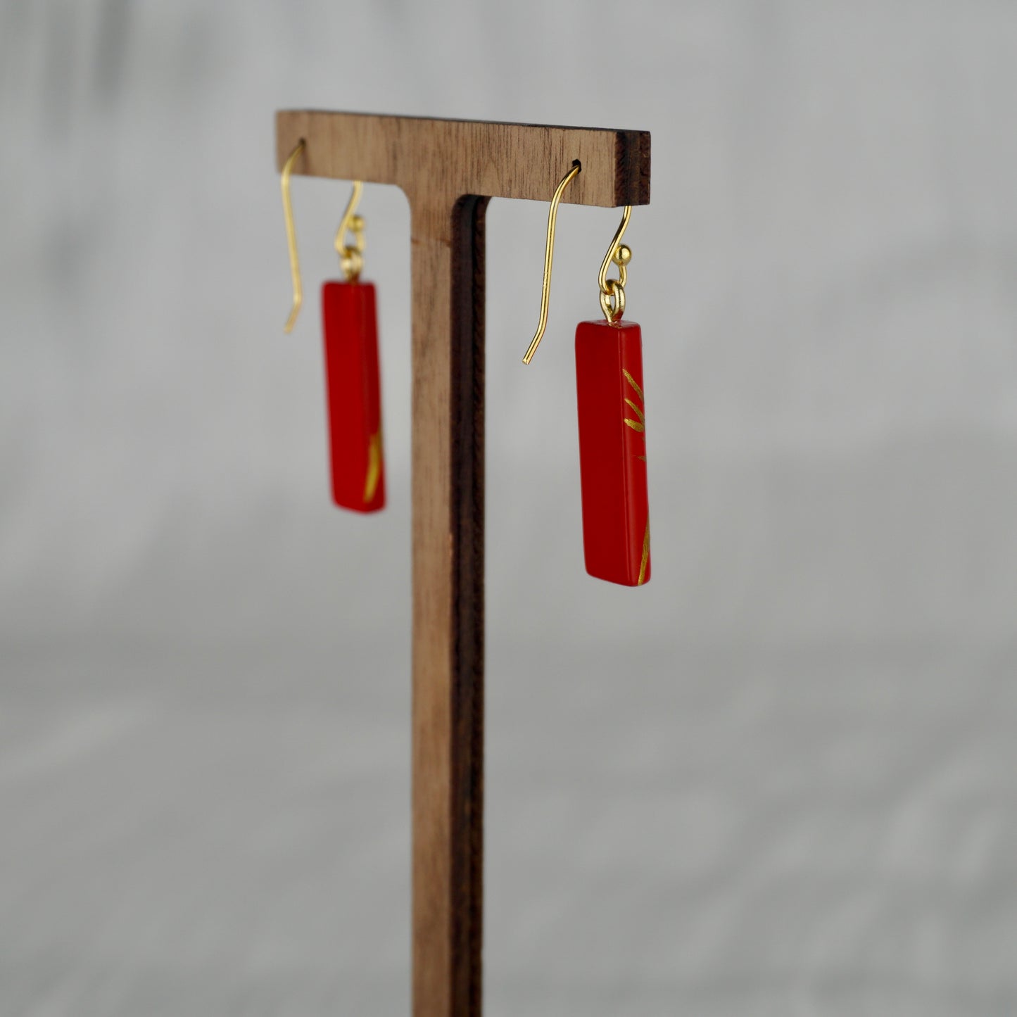 Lacquer Golden Bamboo Red Earrings