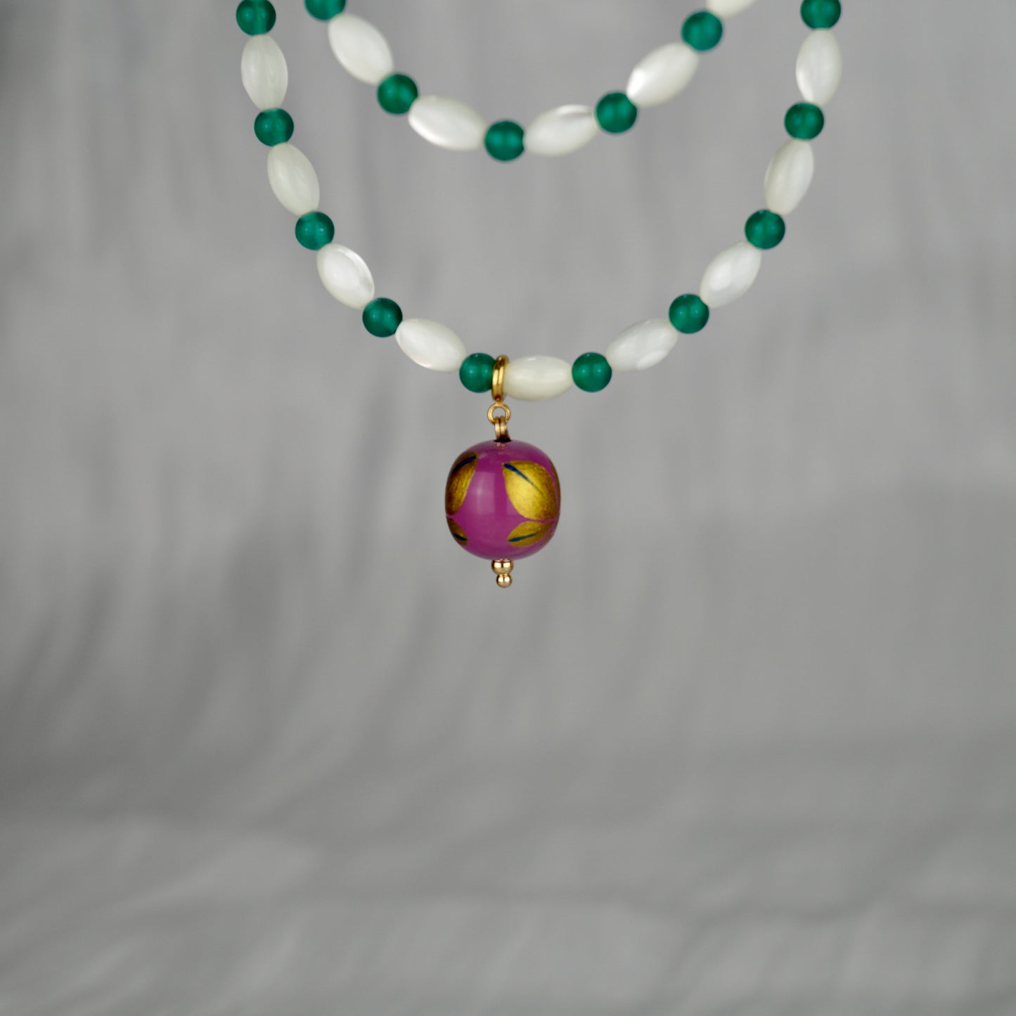 Lacquer Green Agate Shell Golden Butterfly Bead Purple Necklace