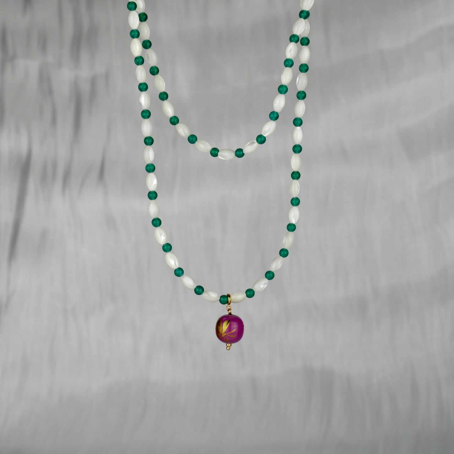 Lacquer Green Agate Shell Golden Butterfly Bead Purple Necklace