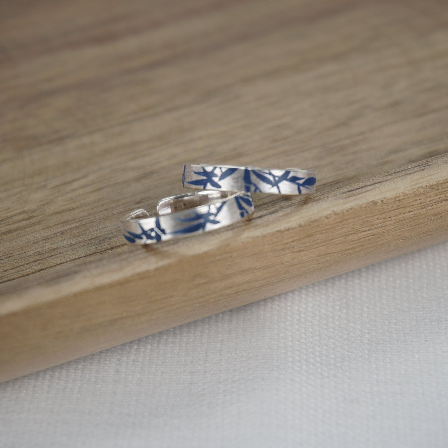 Blue Lacquer Bamboo Leaf Silver Ring