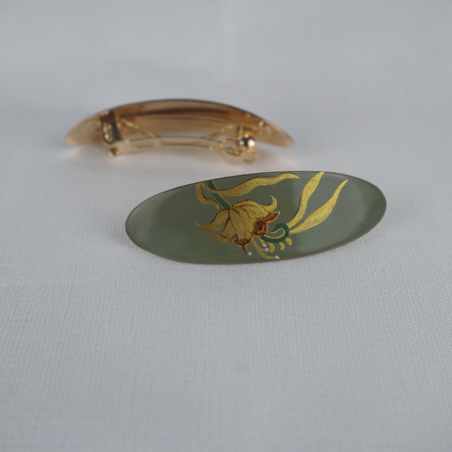 Gold Flower Lacquer Hair Clip