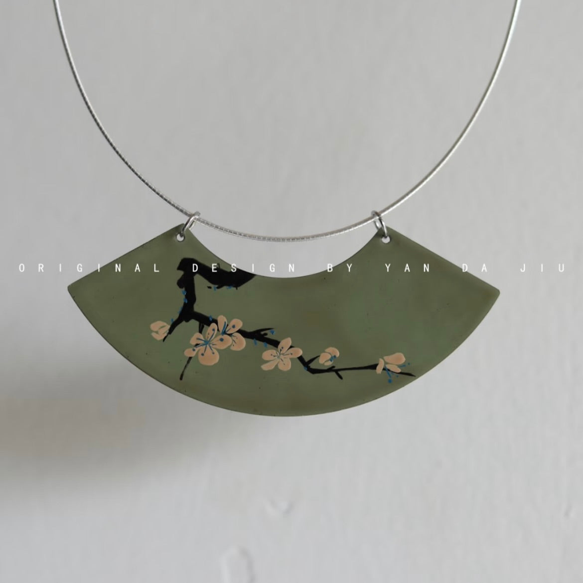 Lacquer Green Fanning Pendant Summer Plum Blossom Necklace