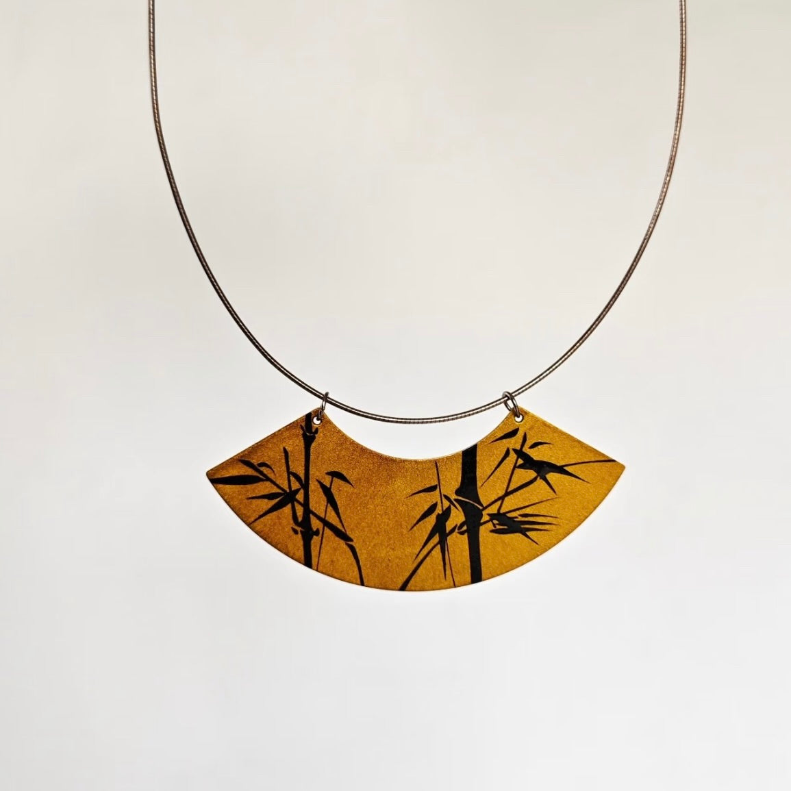 Lacquerware Fanning Necklace