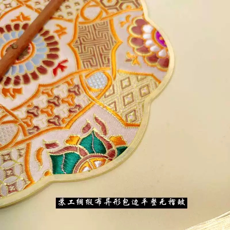 Eight Petal Golden Foldable Fan