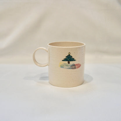 Ceramic Mug with Christmas cat and daisy