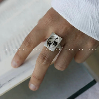 Black Lacquer Tulip Orchid Blossom Ring